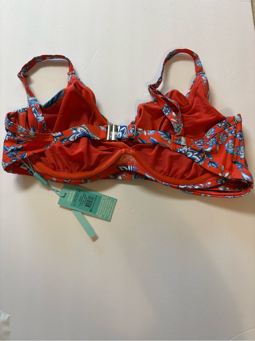 Sea Level-Habitat Twist Front DD/E Cup Bra
- Orange with Blue Floral 14 - Picture 11 of 12
